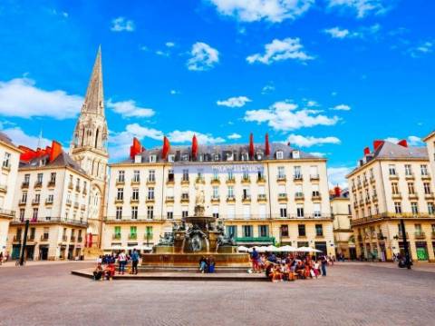 Empresa Transportes Logística Portugal e Nantes, França. Portugal, Leiria.