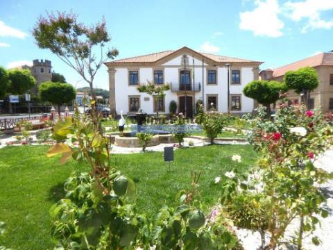 Moradia estilo Antigo, térrea, 5 quartos. Portugal, Figueira de Castelo Rodrigo, Escalhão.