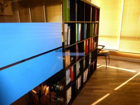 Escritório 89 m2, no Porto, à Boavista. Portugal, Porto, Boavista.