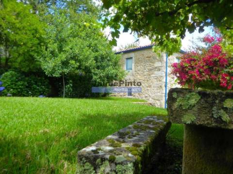 Casa, Moradia, Natureza, relvado. Alto Minho, Portugal, Caminha.