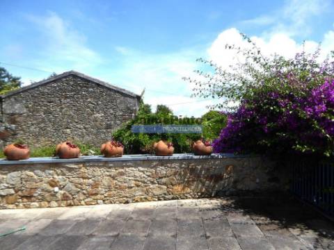 Casa, Moradia, Natureza, relvado. Alto Minho, Portugal, Caminha.