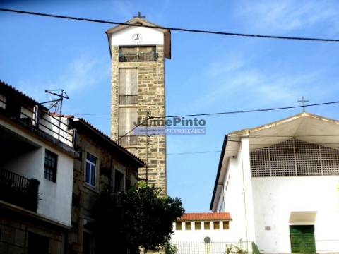 Casa antiga em Poiares, F. E. à Cinta. Portugal, Bragança, F. E. à Cinta, Poiares.