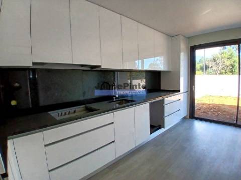 Moradia Excecional, tipo V4, Espinho. Portugal, Sta. Maria da Feira, Espinho.