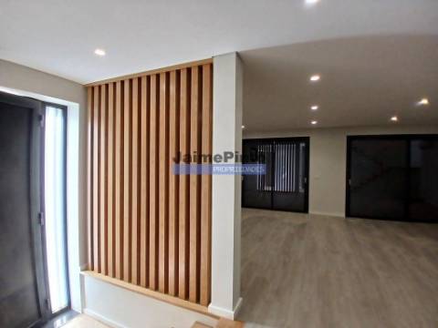 Moradia Excecional, tipo V4, Espinho. Portugal, Sta. Maria da Feira, Espinho.