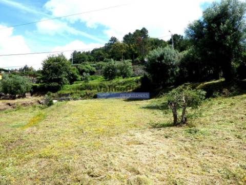 Terreno rústico de 4.900m2 e ruína, Rubiães, em Paredes de Coura. Portugal, Minho, Paredes de Coura.