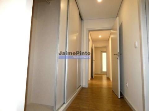 Apartamento T2, novo, próximo da Boavista. Portugal, Porto.