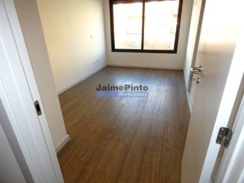 Apartamento T2, novo, próximo da Boavista. Portugal, Porto.