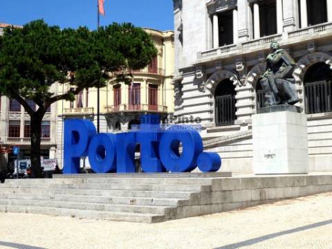 Apartamento Duplex T3+1, em construção, Porto, a Mar. Gomes da Costa. Portugal, Porto.