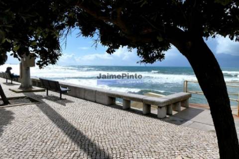 Apartamento T3 moderno, próximo de Mar e Praia. Portugal, Lisboa, ESTORIL.