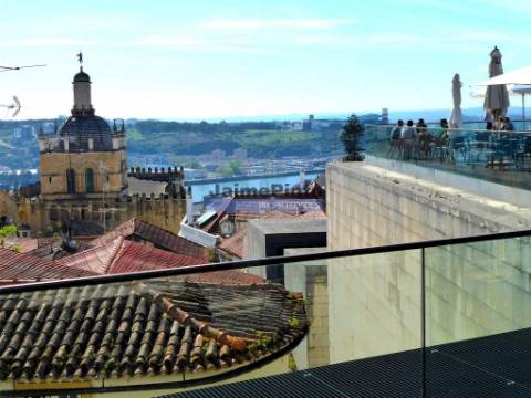 Hotel em projeto aprovado para 124 quartos. Portugal, Coimbra.
