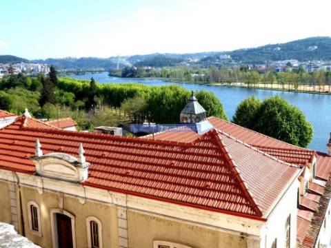 Hotel em projeto aprovado para 124 quartos. Portugal, Coimbra.