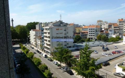 Escritório 35 m2 à  Av. da Boavista  no  Porto,  Portugal.