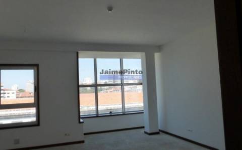 Escritório 35 m2 à  Av. da Boavista  no  Porto,  Portugal.