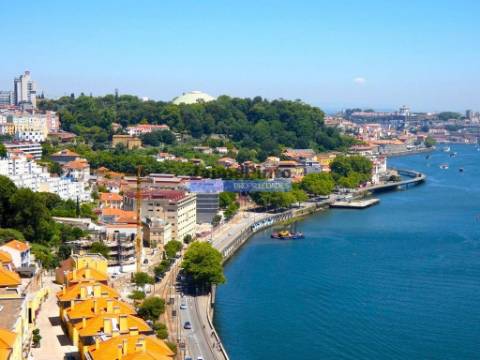 Apartamento T2 + 1, no centro da cidade do Porto. Portugal, Cedofeita, Porto.