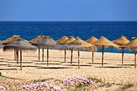 Hotel de 18 + 20 quartos autorizados. Portugal, Algarve, Lagos.