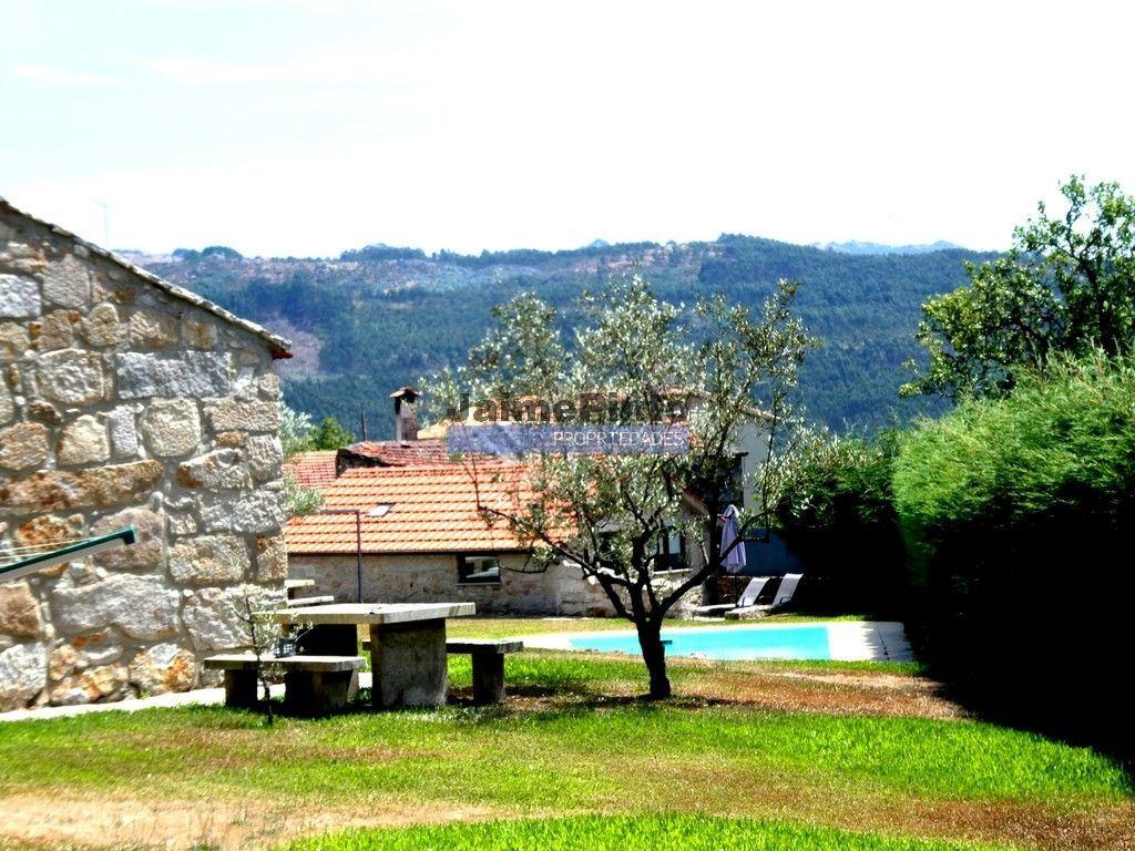 Casas, Quinta de montanha de singular encanto. Portugal, Caramulo.