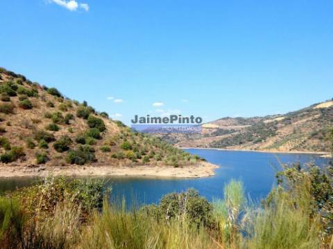 17.500m2 TERRENO rústico, em patamares, Vista Lago Sabor. Portugal, Alfândega da Fé.