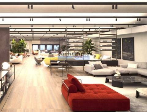 Espaço flexível de 490m2 p/ Comércio, Escritório, Showroom, Coworking. Portugal, Lisboa, Alverca.