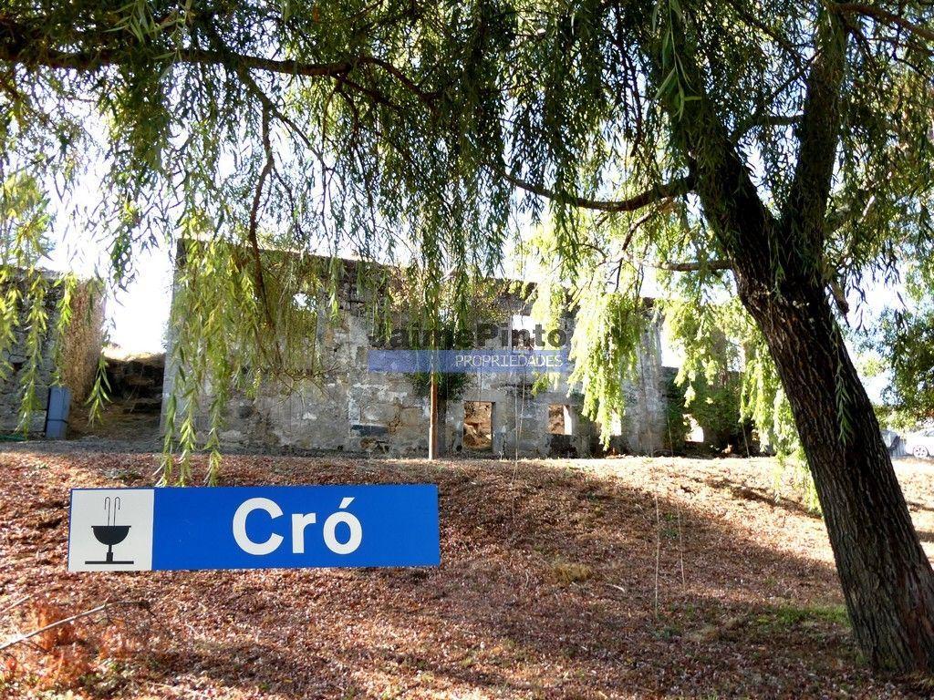 Ruína, ex-casa, 161m2, para restauro, Sabugal, Cró. Portugal, Guarda, Sabugal.