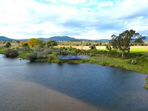 30.000m2, quinta contígua Rio Lima, Viana do Castelo. Portugal, Norte, Minho.
