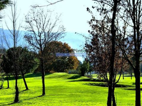 Casas em Ruína contiguadas na Zona Histórica de Vidago. Portugal, Chaves, Vidago.