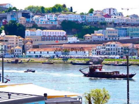 Hotel Projeto Aprovado p/ 120 quartos. Portugal, Porto, V. N. Gaia.
