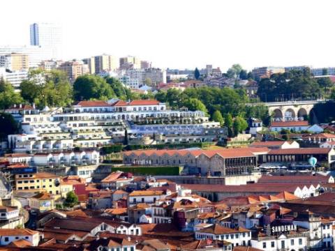 Hotel Projeto Aprovado p/ 120 quartos. Portugal, Porto, V. N. Gaia.