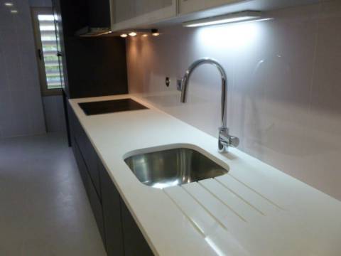 Apartamento R/Chão tipologia T1 em V. N. Gaia, Grijó, Portugal.