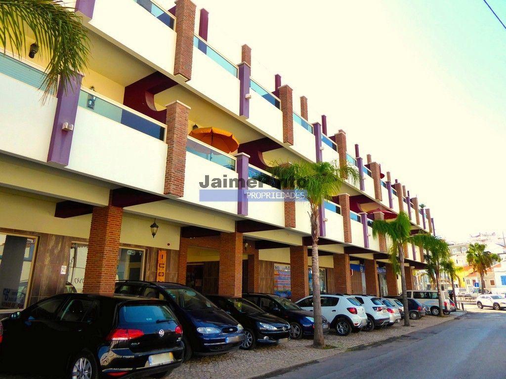 Loja, 580m2, no Centro de Ferragudo. Portugal, Algarve, Lagoa, Ferragudo.