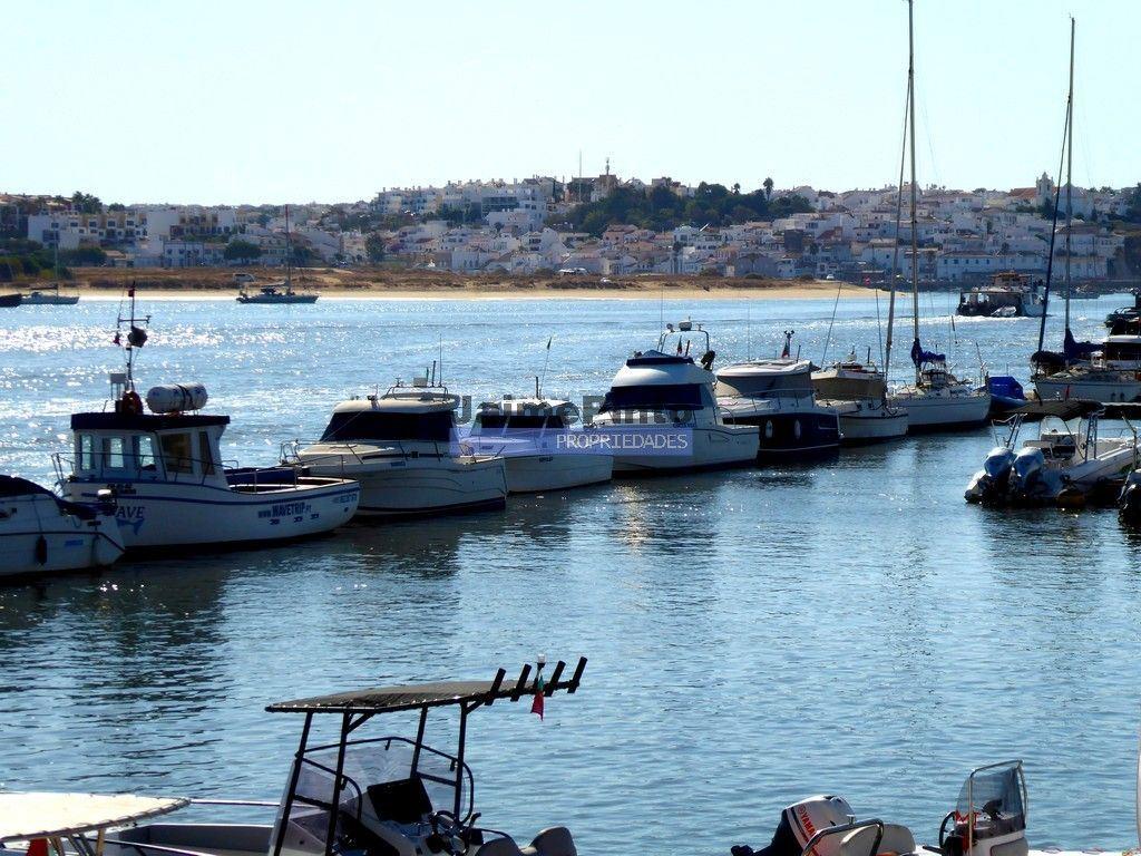 Loja, 580m2, no Centro de Ferragudo. Portugal, Algarve, Lagoa, Ferragudo.