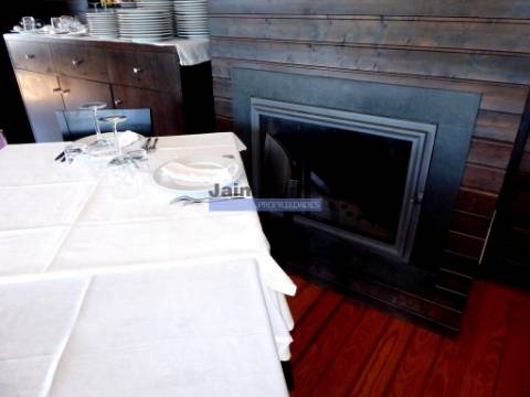 RESTAURANTE de excelência e EDIFÍCIO. Portugal, Bragança.