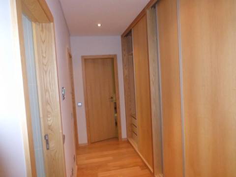 Apartamento R/Chão tipologia T1 em V. N. Gaia, Grijó, Portugal.