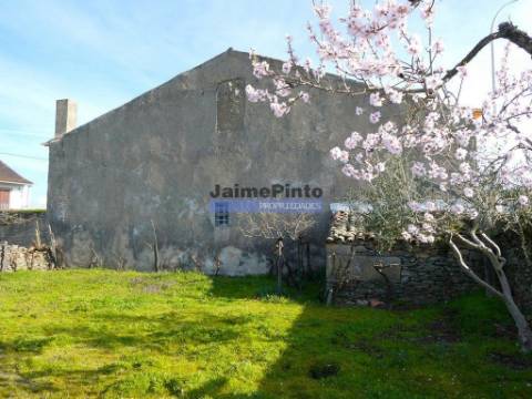 Moradia antiga, simples, térrea. Portugal, Figueira de Castelo Rodrigo, Escalhão.