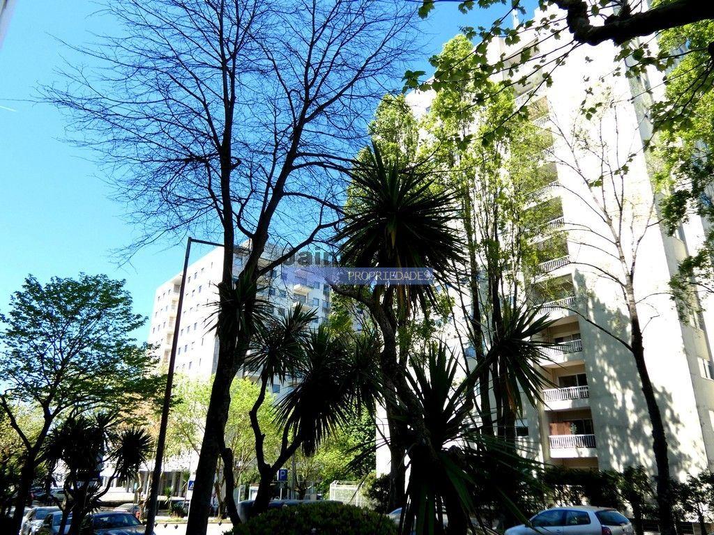 Apartamento de excelência T3 com varanda. Portugal, Nevogilde, Porto.