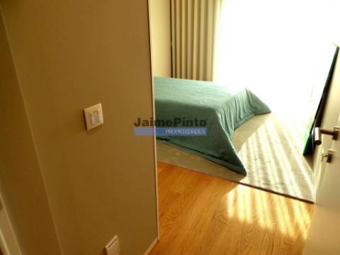 Apartamento de excelência T3 com varanda. Portugal, Nevogilde, Porto.