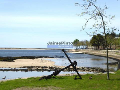 Apartamento de excelência T3 com varanda. Portugal, Nevogilde, Porto.