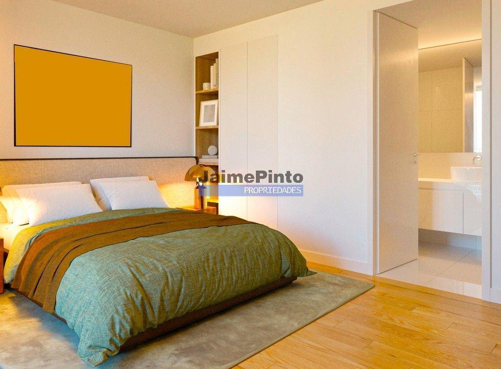 Apartamento, Último Piso, T4, de excelência, à RTP. Portugal, Vila Nova de Gaia.