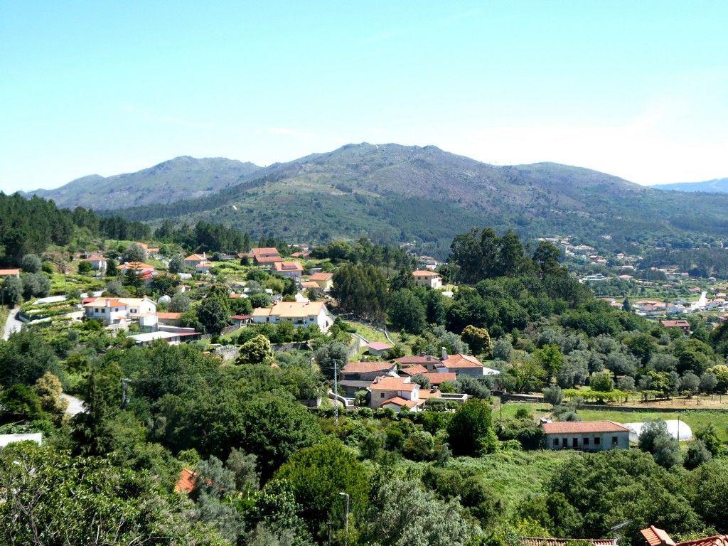 Terreno URBANO 7.045m2 para 12-15 Moradias. Portugal, Navió, Ponte de Lima.