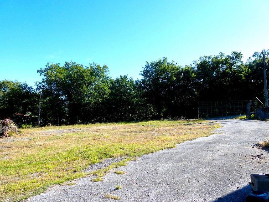 Terreno URBANO 7.045m2 para 12-15 Moradias. Portugal, Navió, Ponte de Lima.