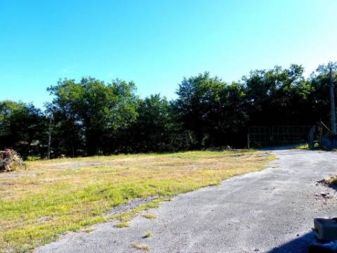 Terreno URBANO 7.045m2 para 12-15 Moradias. Portugal, Navió, Ponte de Lima.