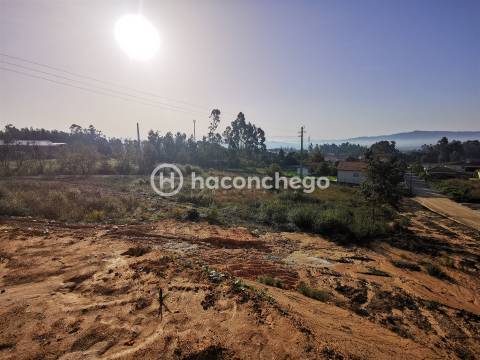 Excelente terreno com 11.000m2 para construção em Cervães Vila Verde
