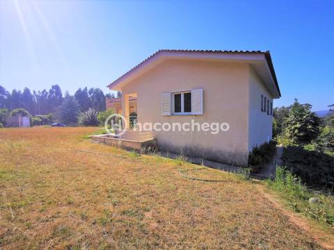Moradia individual T3 inserida num terreno com cerca 7.000 m2 em Balasar Póvoa de Varzim