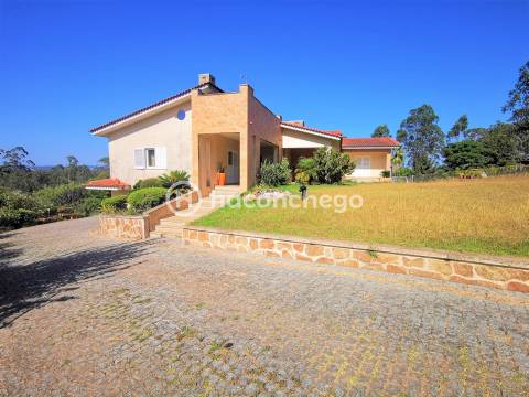 Moradia individual T3 inserida num terreno com cerca 7.000 m2 em Balasar Póvoa de Varzim