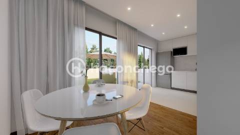 Moradias em Condomínio Fechado Lijó Barcelos