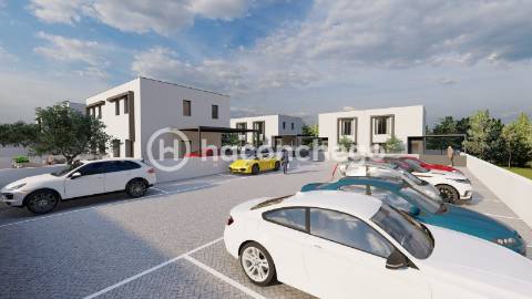 Moradias em Condomínio Fechado Lijó Barcelos