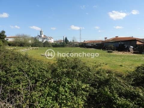 Terreno de construção na Ucha Barcelos