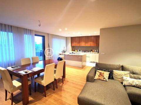 Apartamento T3 como novo para arrendar em Barcelos