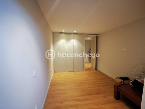 Apartamento T3 como novo para arrendar em Barcelos