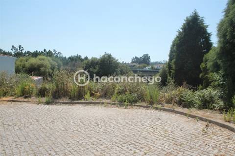 Lote de terreno com 561 m2 na Lama Barcelos