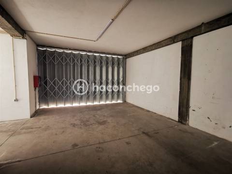 Armazém em Barcelos para arrendar